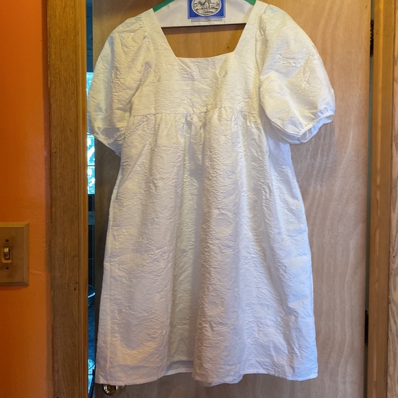 Puff Dress - Picture 7 of 10